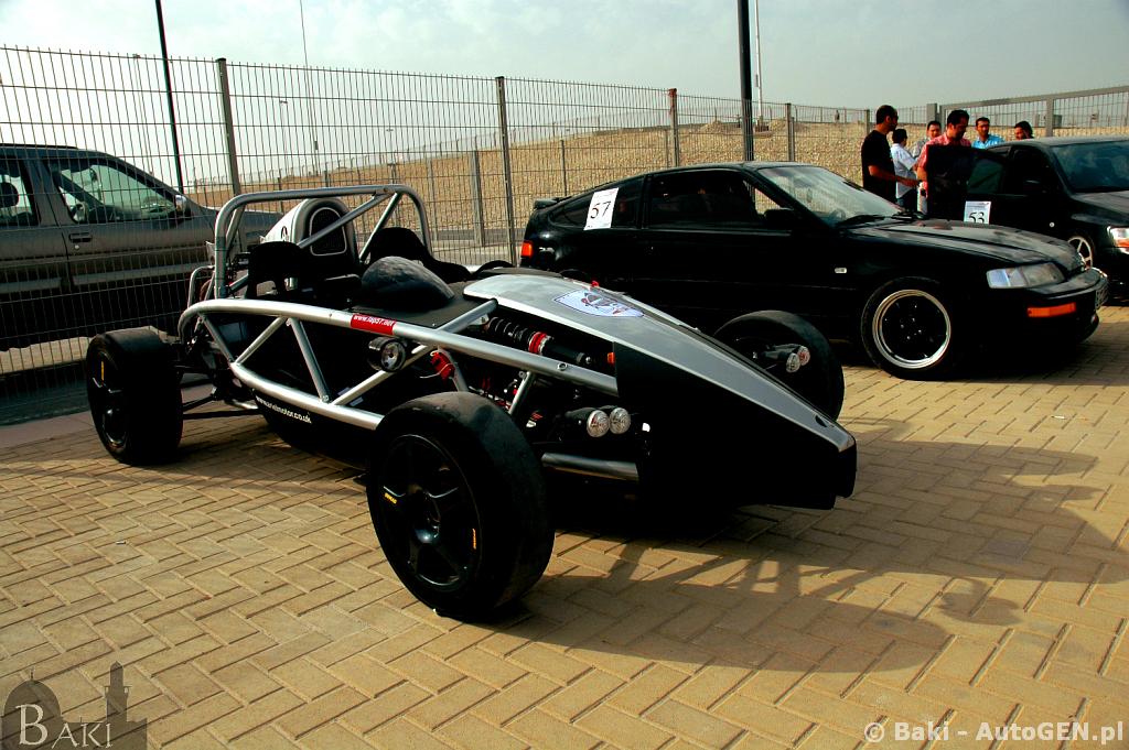 Egzotyczne samochody w Dubaju | Zdjęcie #108