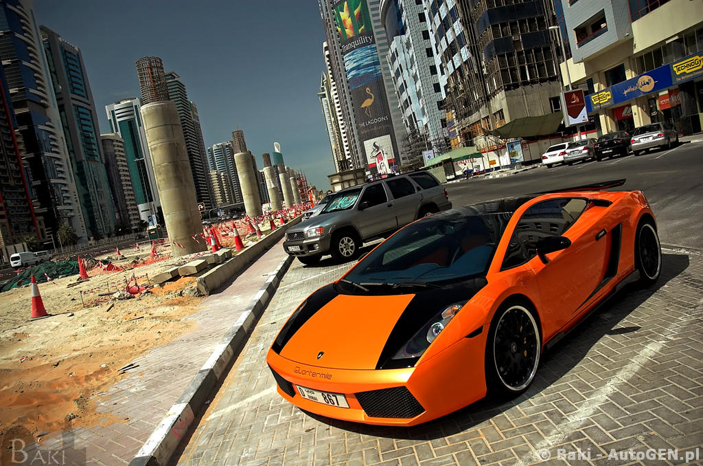 Egzotyczne samochody w Dubaju część 2 | Zdjęcie #190