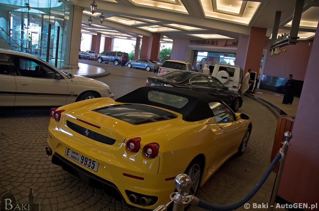 Egzotyczne samochody w Dubaju część 2 | Zdjęcie #197