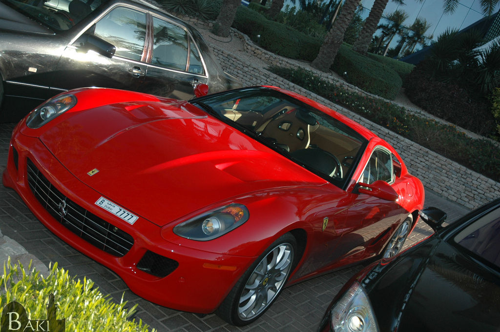 Egzotyczne samochody w Dubaju część 3 | Zdjęcie #174