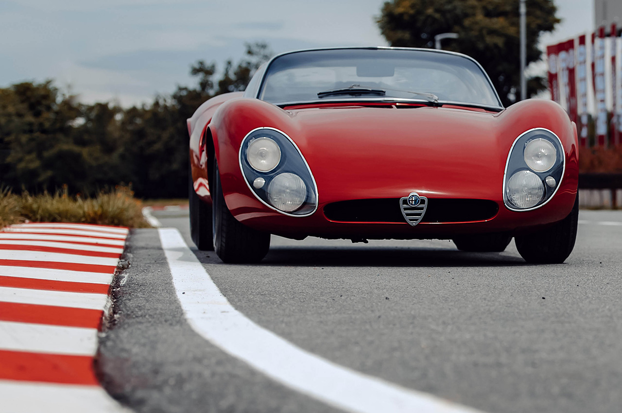 Alfa Romeo 33 Stradale | Zdjęcie #26