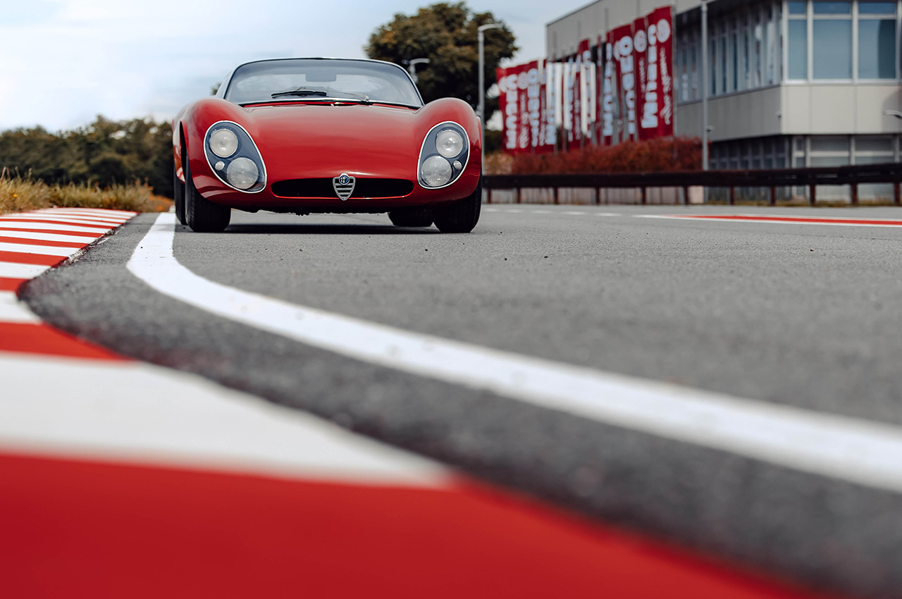 Alfa Romeo 33 Stradale | Zdjęcie #27