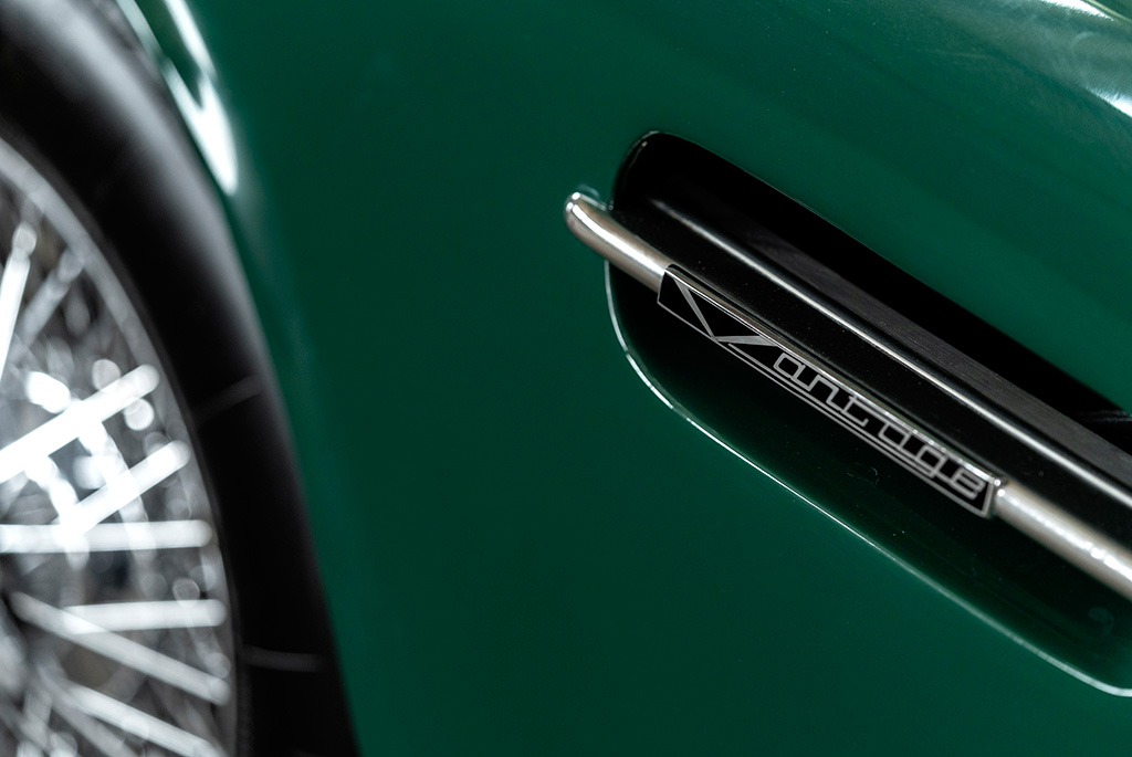 Aston Martin DB6 Vantage | Zdjęcie #12