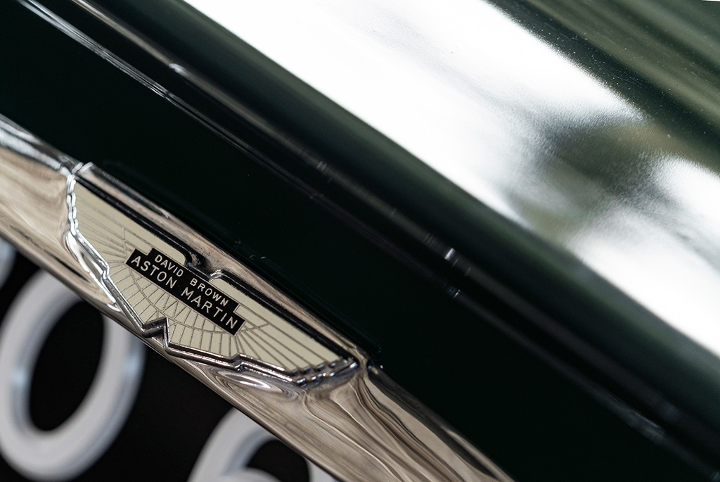 Aston Martin DB6 Vantage | Zdjęcie #24