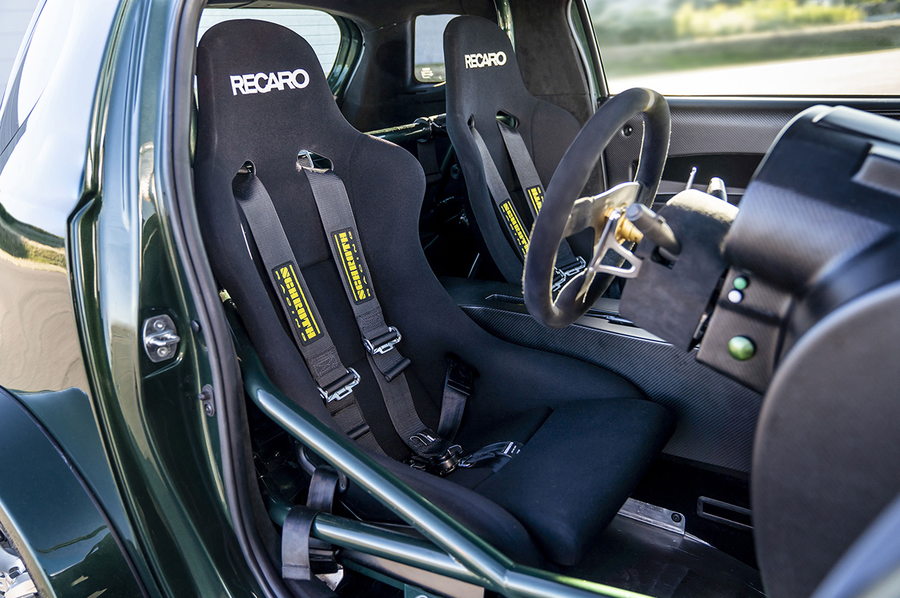 Aston Martin V8 Cygnet | Zdjęcie #12