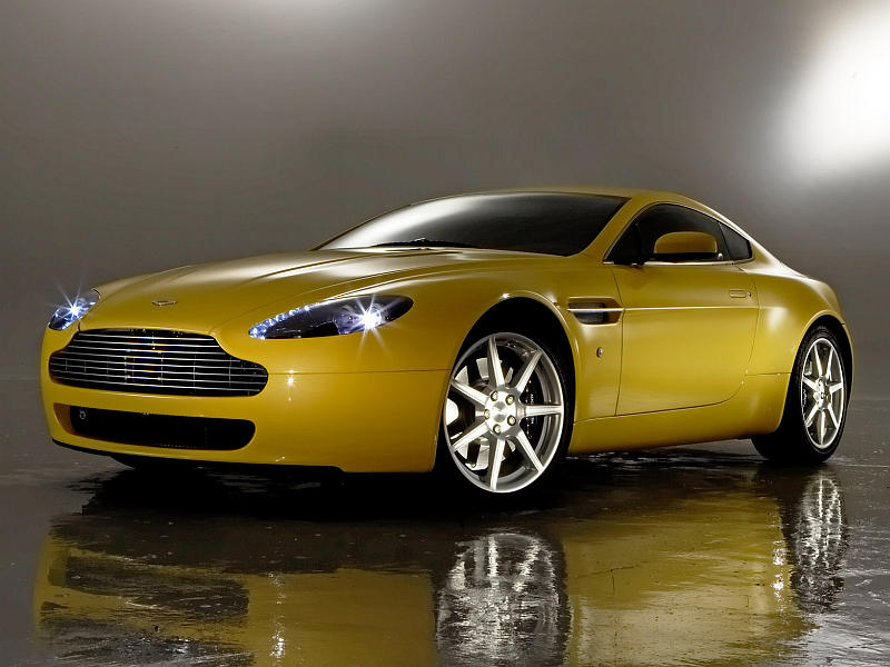 Aston Martin V8 Vantage | Zdjęcie #1