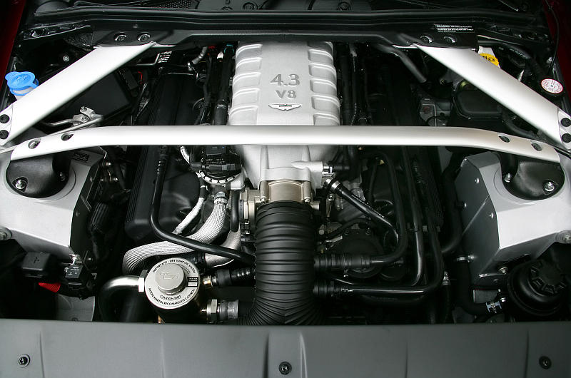 Aston Martin V8 Vantage | Zdjęcie #13
