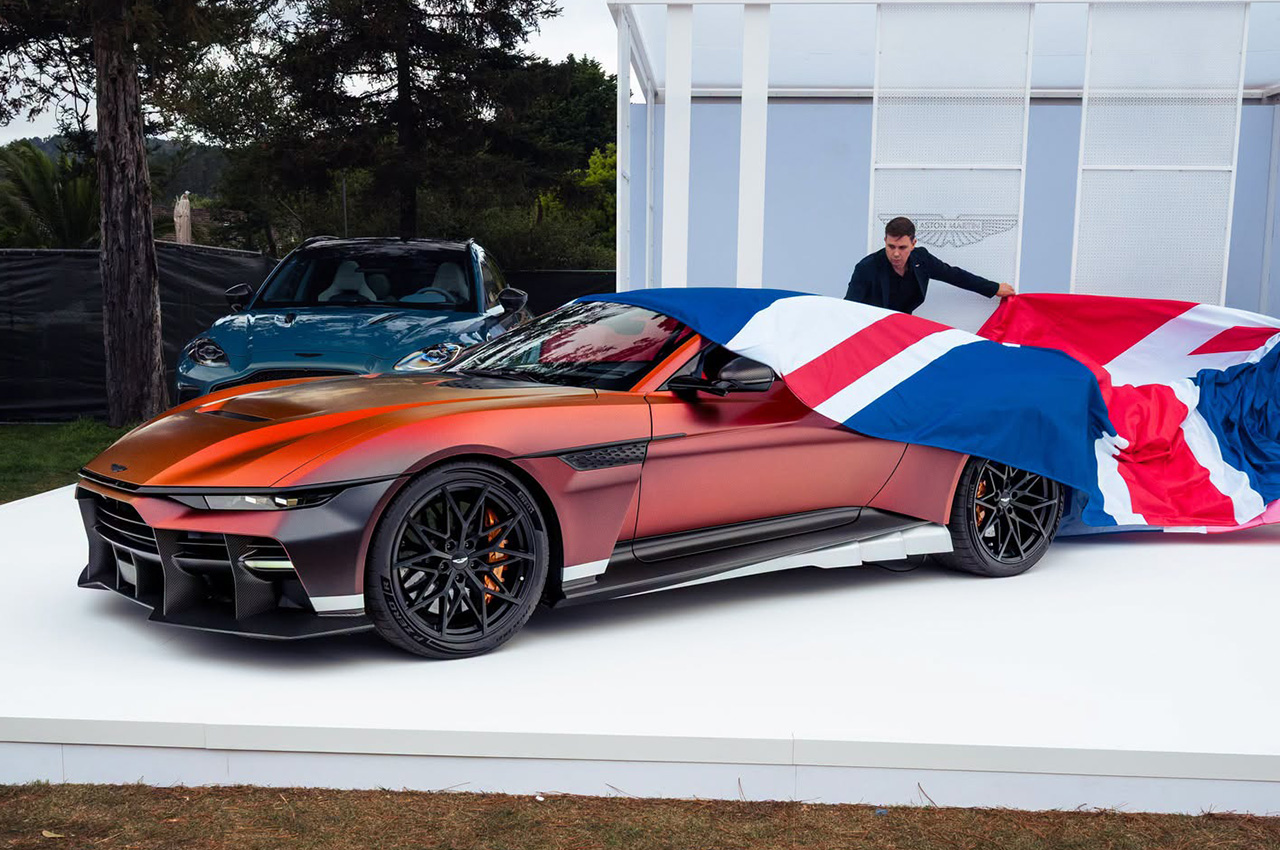 Aston Martin Valen | Zdjęcie #46