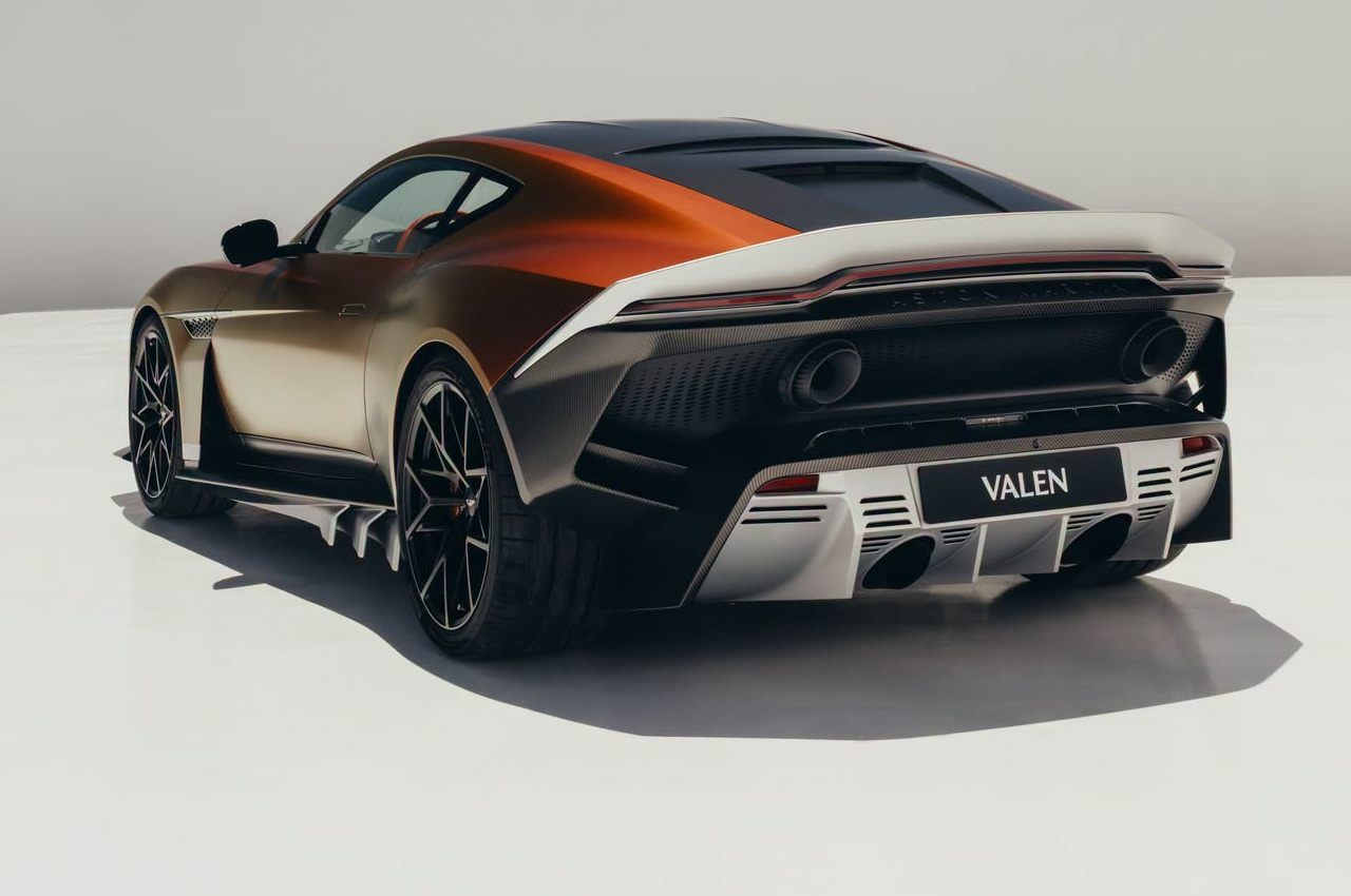 Aston Martin Valen | Zdjęcie #52