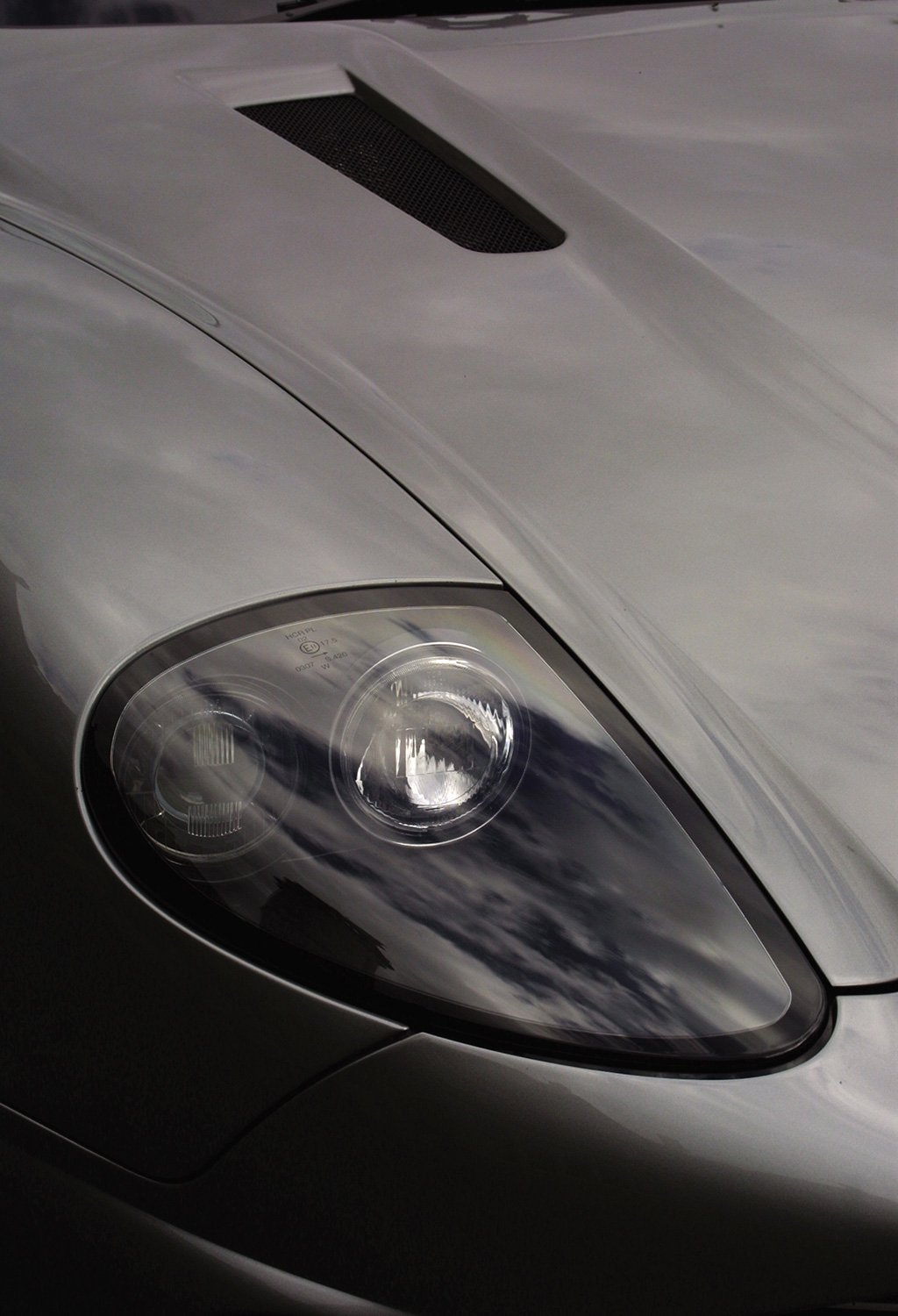 Aston Martin V12 Vanquish | Zdjęcie #26