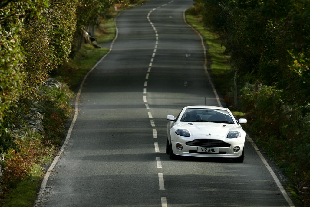 Aston Martin V12 Vanquish S | Zdjęcie #30