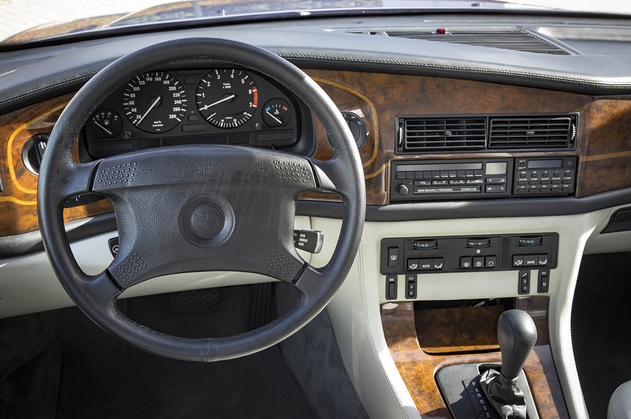 BMW 750iL V16 | Zdjęcie #18