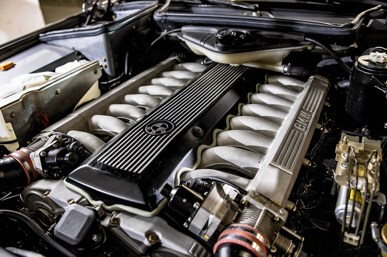 BMW 750iL V16 | Zdjęcie #20