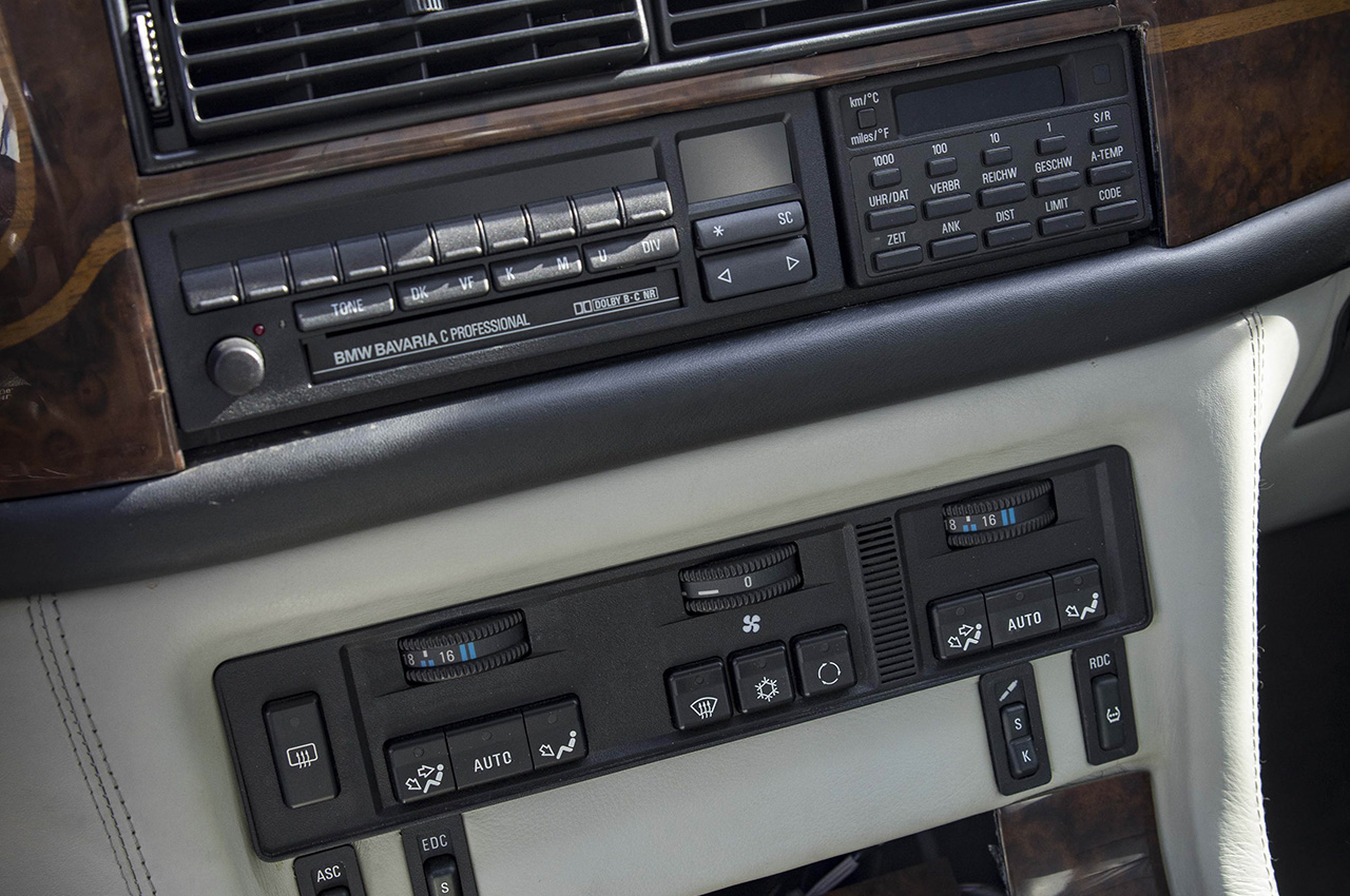 BMW 750iL V16 | Zdjęcie #32