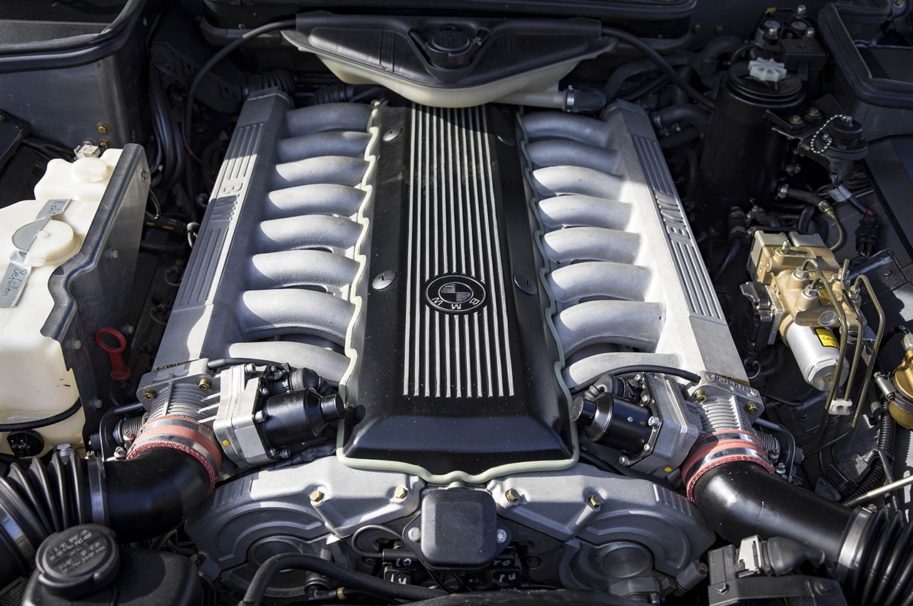 BMW 750iL V16 | Zdjęcie #48