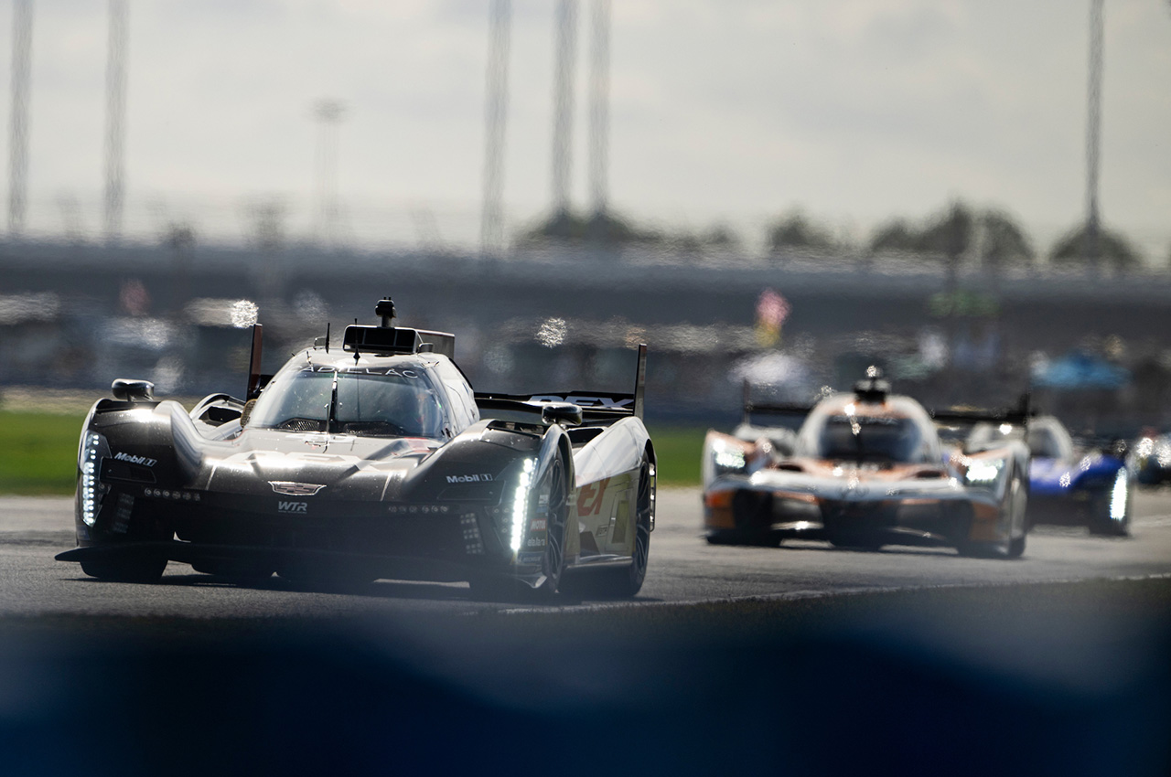 Cadillac V-Series.R | Zdjęcie #22