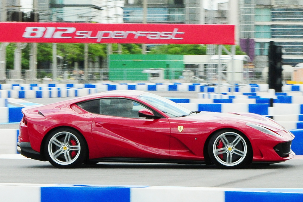 Ferrari 812 Superfast | Zdjęcie #43