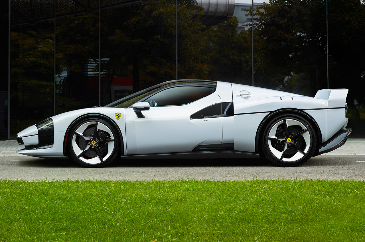 Ferrari SC40 | Zdjęcie #7