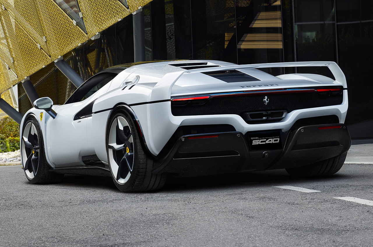 Ferrari SC40 | Zdjęcie #9