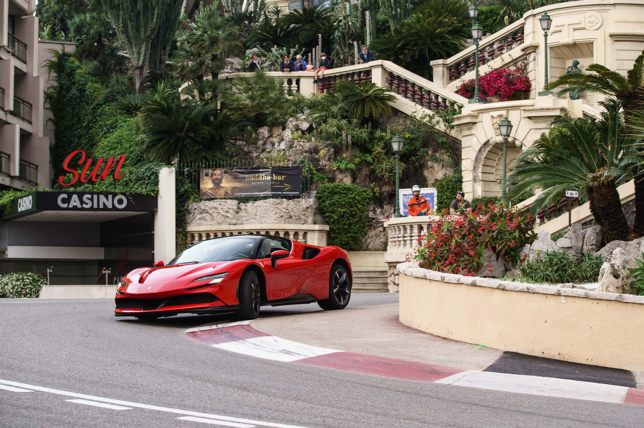 Ferrari SF90 Stradale | Zdjęcie #34