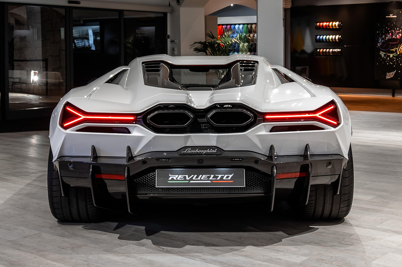 Lamborghini Revuelto | Zdjęcie #100