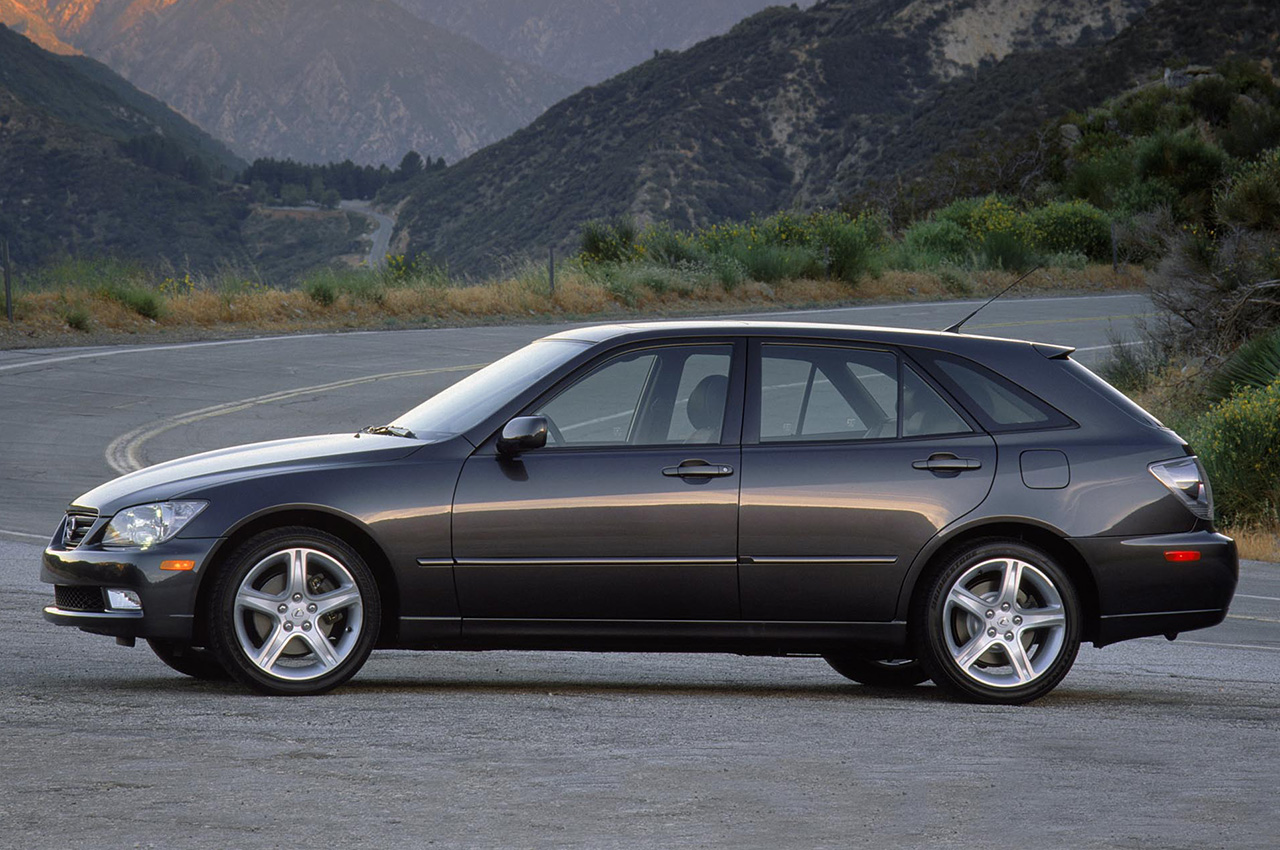 Lexus IS 300 SportCross | Zdjęcie #2