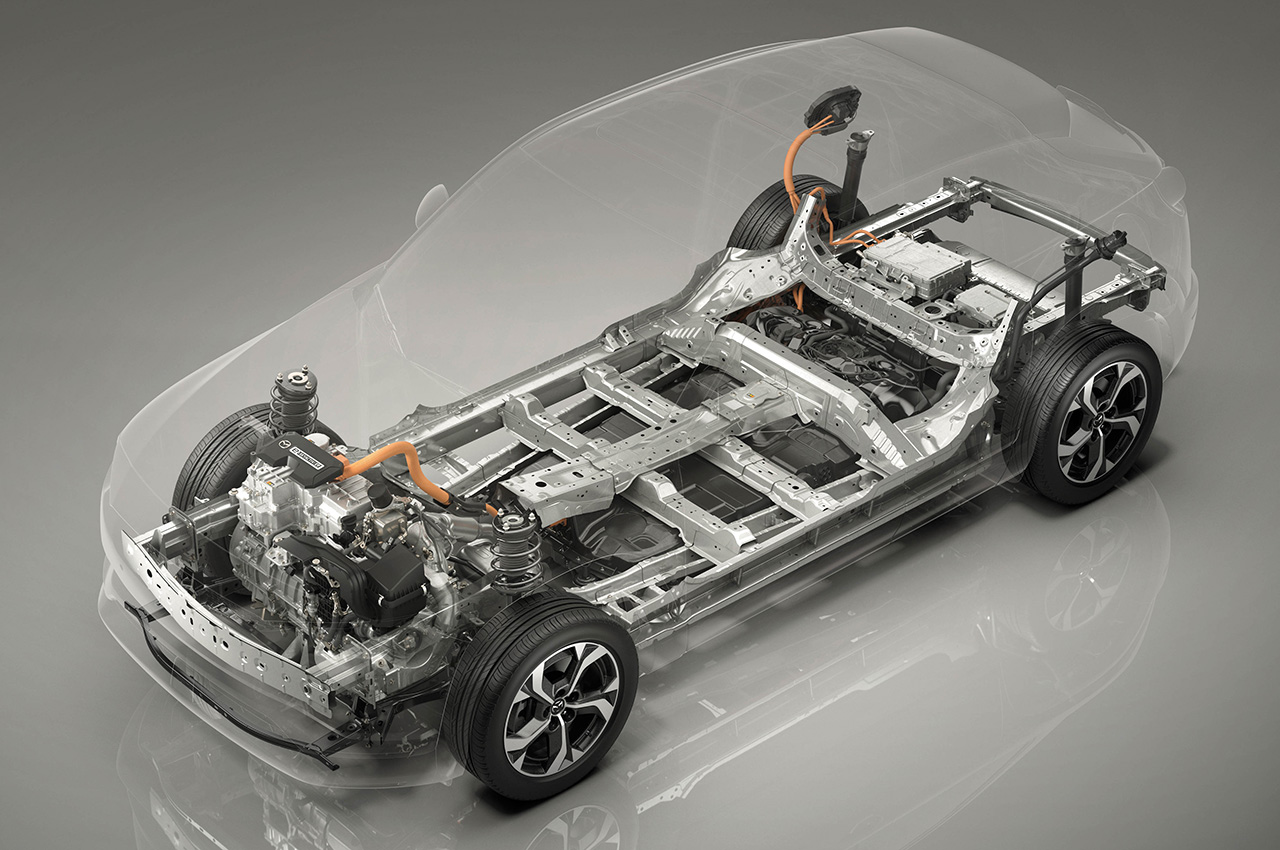 Mazda MX-30 e-Skyactiv R-EV | Zdjęcie #17