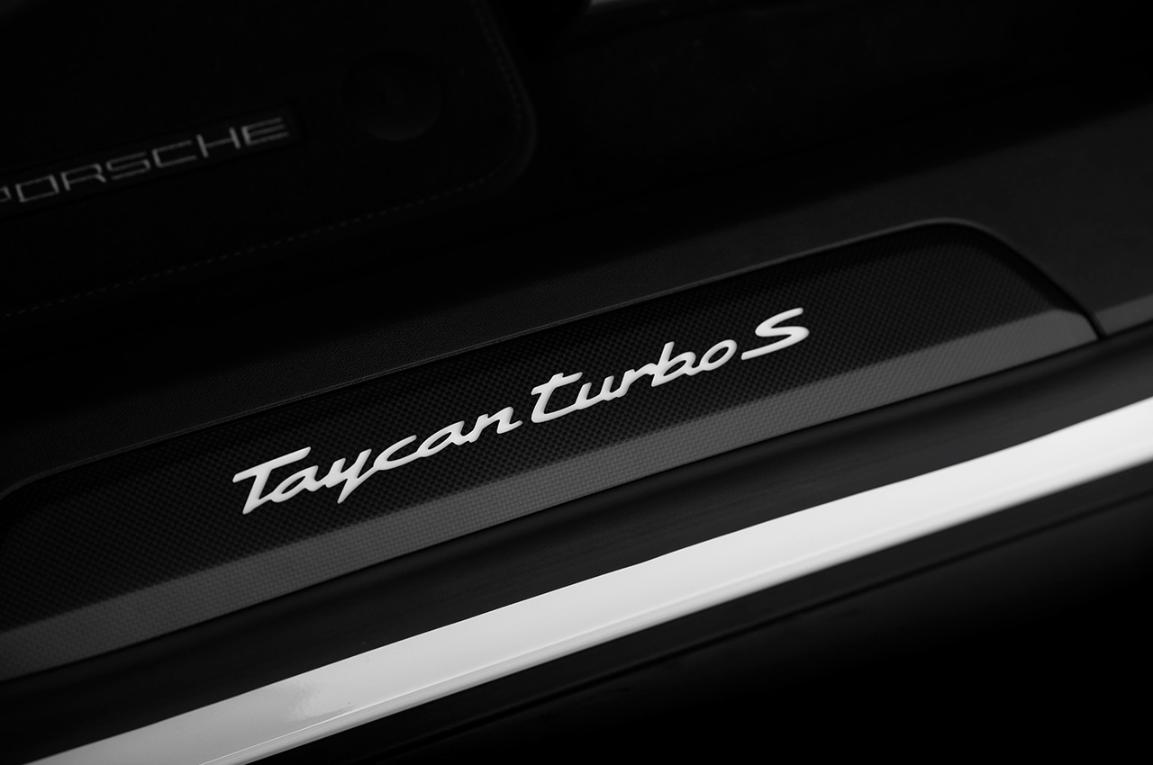 Porsche Taycan Turbo S | Zdjęcie #134