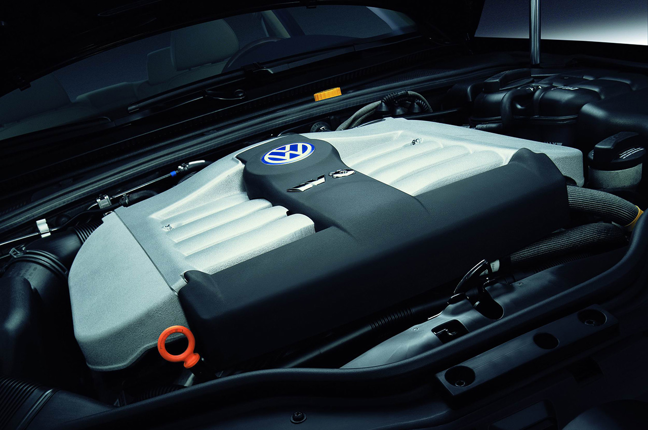 Volkswagen Passat W8 | Zdjęcie #19