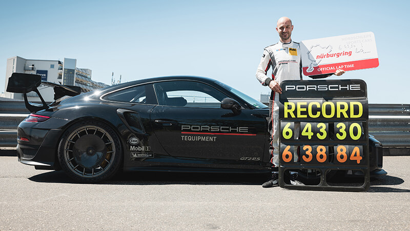 Porsche 911 GT2 RS Manthey Performance Kit