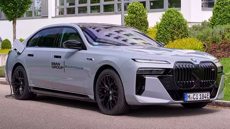 BMW i7 Solid Power Zdjęcie BMW i7 Solid Power