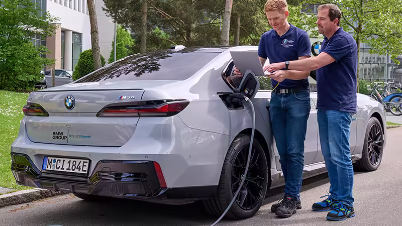 BMW i7 Solid Power Zdjęcie BMW i7 Solid Power