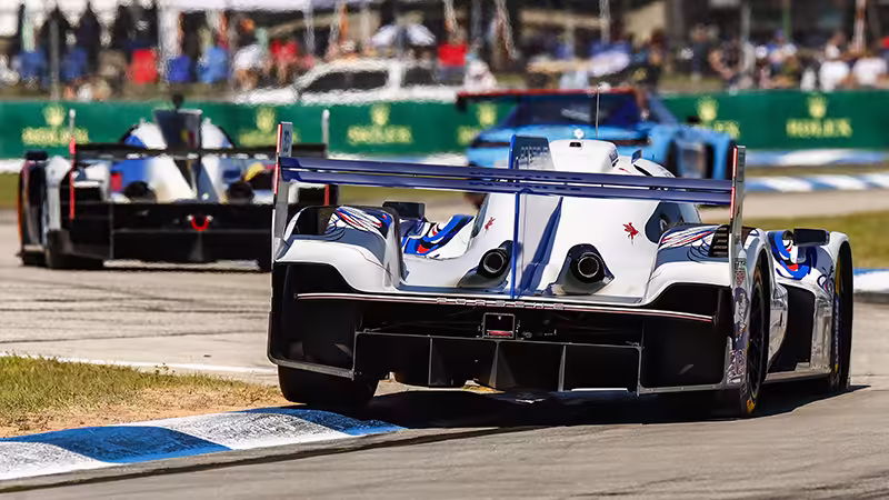 Zdjęcie Porsche 963