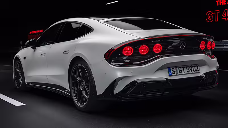 Zdjęcie Mercedes-AMG GT 4-Door Coupe