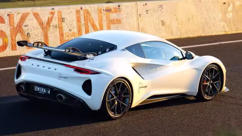 Zdjęcie Lotus Emira Bathurst Edition