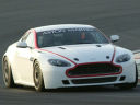 Aston Martin V8 Vantage GT4 - Nowe siły